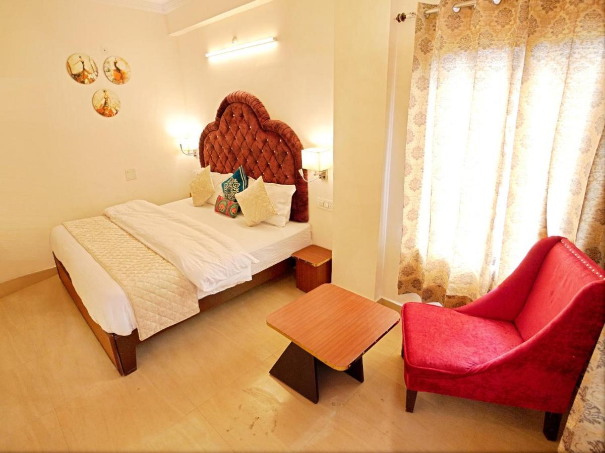 The Neeraj Palace Ришикеш Экстерьер фото